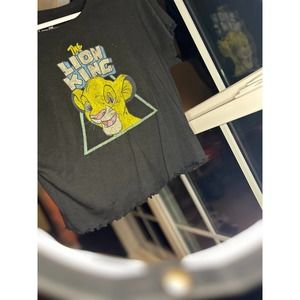 Lion King crop TOP